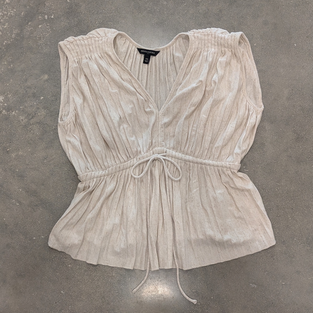 Banana Republic Cream Pleated Blouse